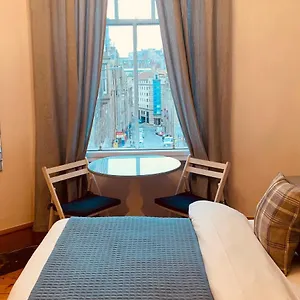 https://the-royal-mile-residence-by-reserve-apartments.edinburghhotelsuk.org